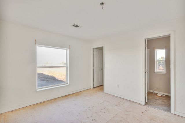 202 Tom Lackey Ln, Alpine, TX 79830