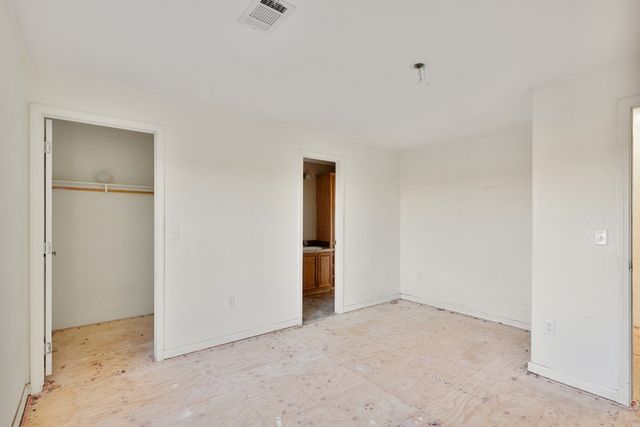 202 Tom Lackey Ln, Alpine, TX 79830