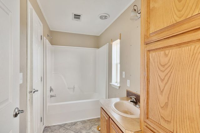 202 Tom Lackey Ln, Alpine, TX 79830