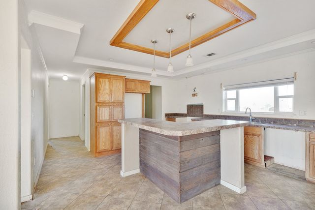 202 Tom Lackey Ln, Alpine, TX 79830