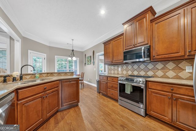 28 W Teddy Bear Lane, Waverly Hall, GA 31831