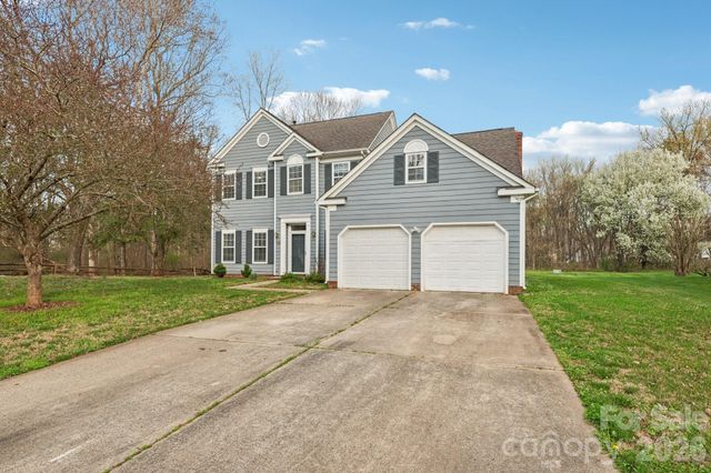 7334 Reynard Lane, Charlotte, NC 28215