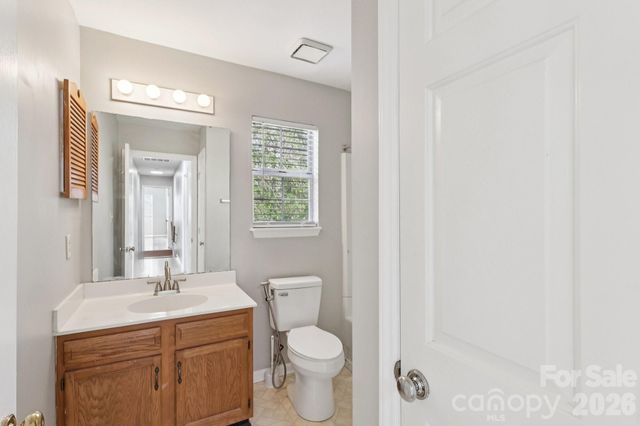 7334 Reynard Lane, Charlotte, NC 28215