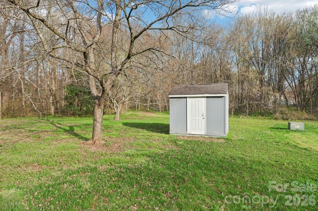 7334 Reynard Lane, Charlotte, NC 28215