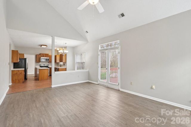 7334 Reynard Lane, Charlotte, NC 28215