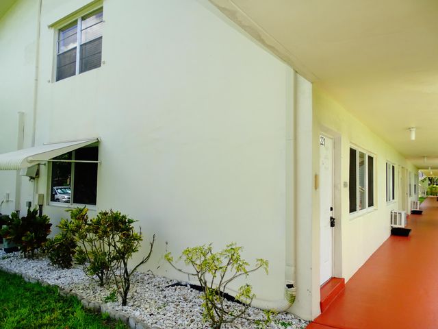 221 N Norwich J, West Palm Beach, FL 33417