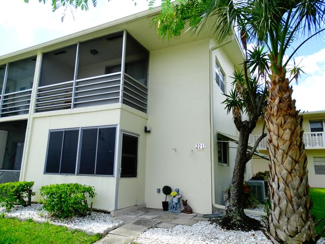 221 N Norwich J, West Palm Beach, FL 33417