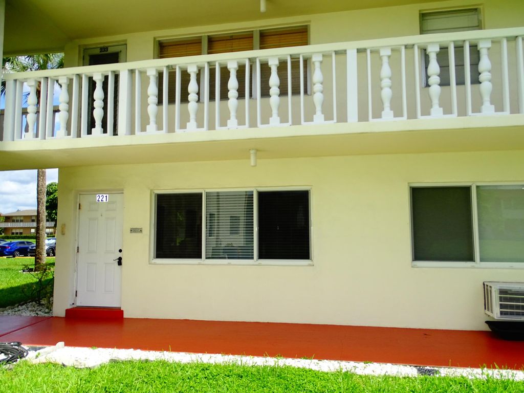 221 N Norwich J, West Palm Beach, FL 33417