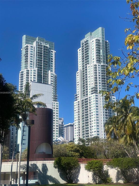 253 NE 2nd Street 218, Miami, FL 33132