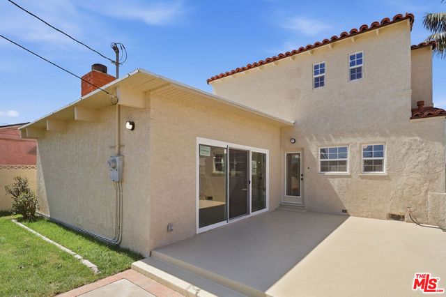 8230 Park Circle, Inglewood, CA 90305