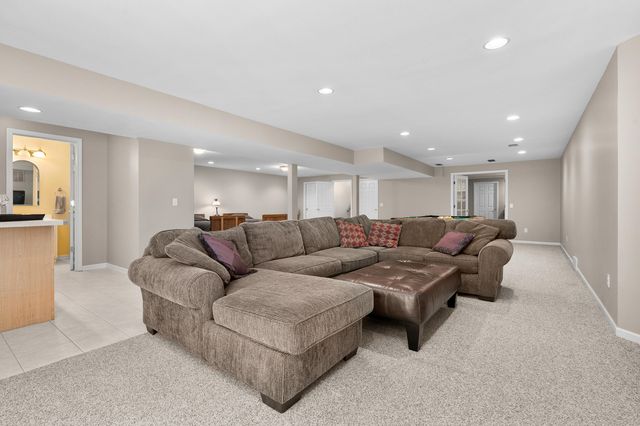 7376 Dunross Drive, Portage, MI 49024