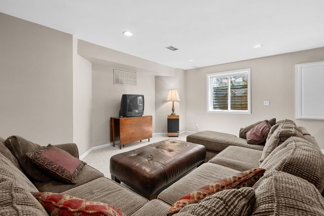 7376 Dunross Drive, Portage, MI 49024