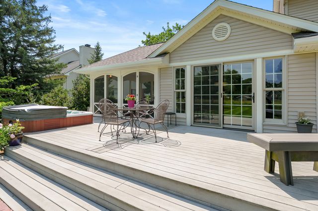 7376 Dunross Drive, Portage, MI 49024