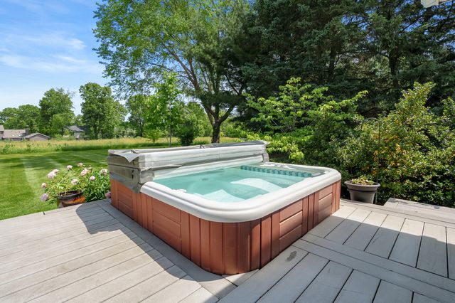 7376 Dunross Drive, Portage, MI 49024