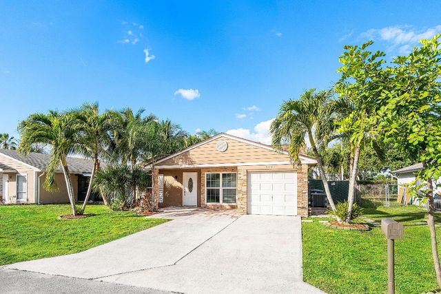 8411 Garden Gate Place, Boca Raton, FL 33433