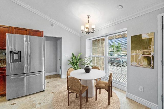 8411 Garden Gate Place, Boca Raton, FL 33433