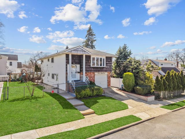 1383 B Street, Elmont, NY 11003