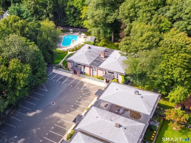 160 Fairfield Woods Road 66, Fairfield, CT 06825