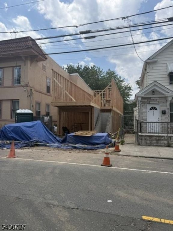 565 S 17Th St, Newark City, NJ 07103 — photo 4