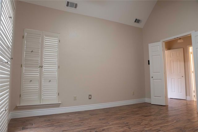 5556 Bentwood Trail, Dallas, TX 75252