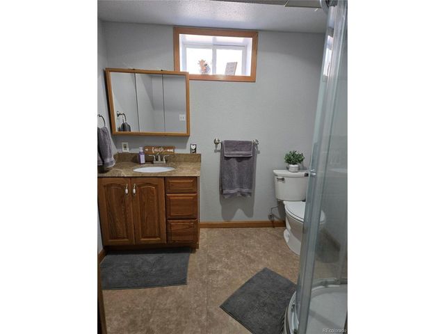 148 15th St, Burlington, CO 80807