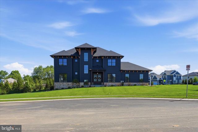 5848 WILD LILAC DR, East Petersburg, PA 17520