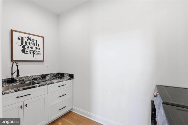 5848 WILD LILAC DR, East Petersburg, PA 17520