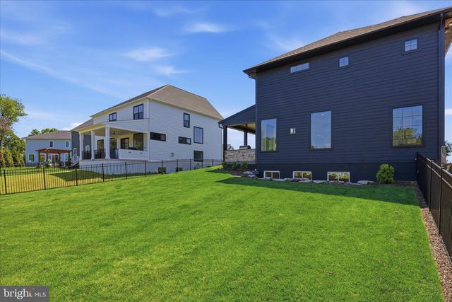 5848 WILD LILAC DR, East Petersburg, PA 17520