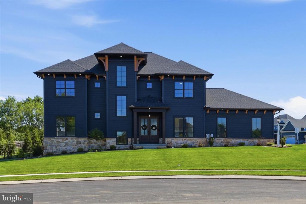 5848 WILD LILAC DR, East Petersburg, PA 17520
