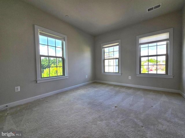 1021 MUTUAL PL, Sandy Spring, MD 20860