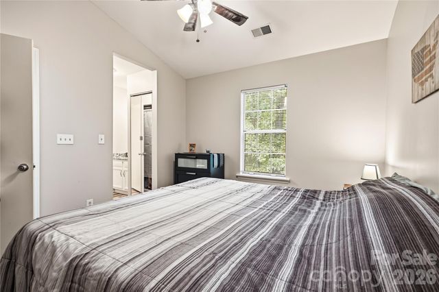 6355 Windsor Gate Lane, Charlotte, NC 28215