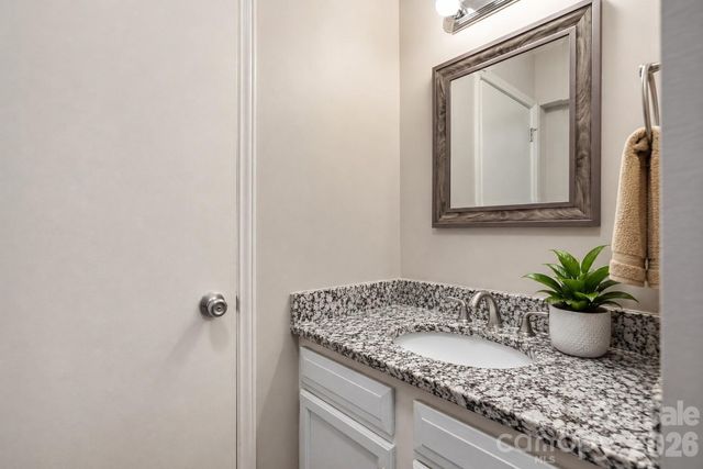 6355 Windsor Gate Lane, Charlotte, NC 28215