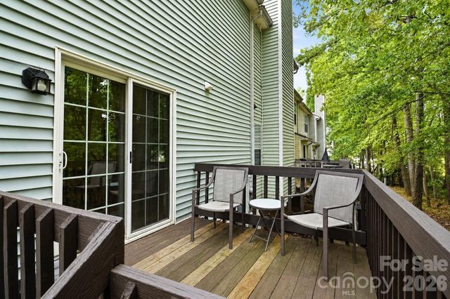 6355 Windsor Gate Lane, Charlotte, NC 28215