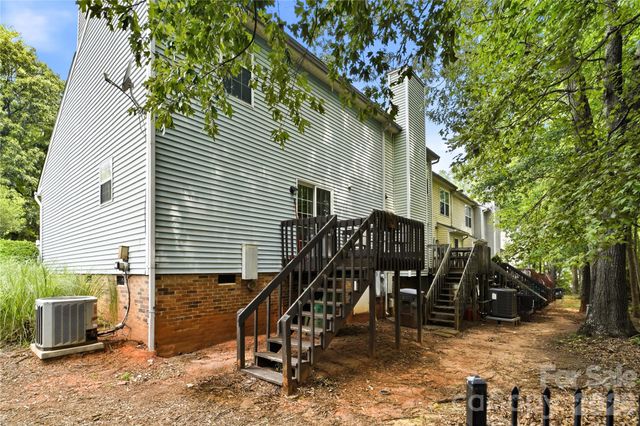 6355 Windsor Gate Lane, Charlotte, NC 28215