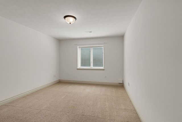 2014 N Paddock Green Ct, Wichita, KS 67206