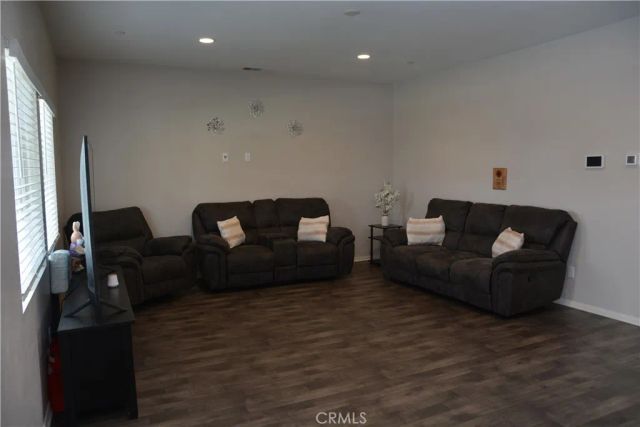 11892 Espola, Victorville, CA 92392