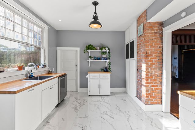 817 Nelson Street, Fort Wayne, IN 46802