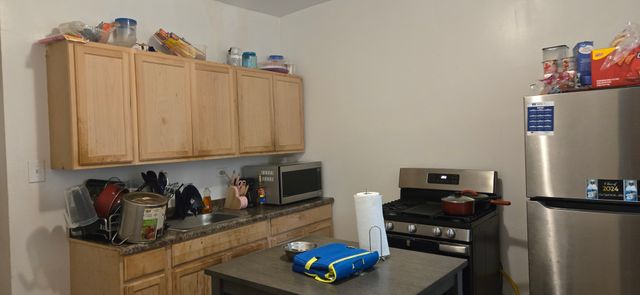 2909 W Harrison Street, Chicago, IL 60612