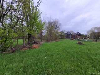 2184 Field Street, Detroit, MI 48214