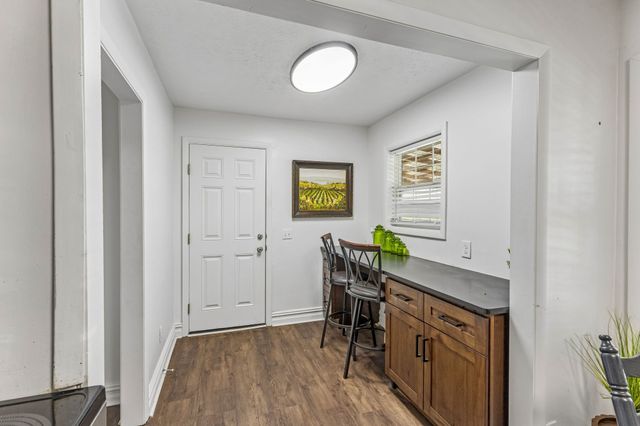 38 N Old Military Rd, Summertown, TN 38483