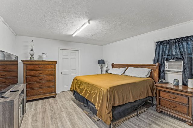 38 N Old Military Rd, Summertown, TN 38483