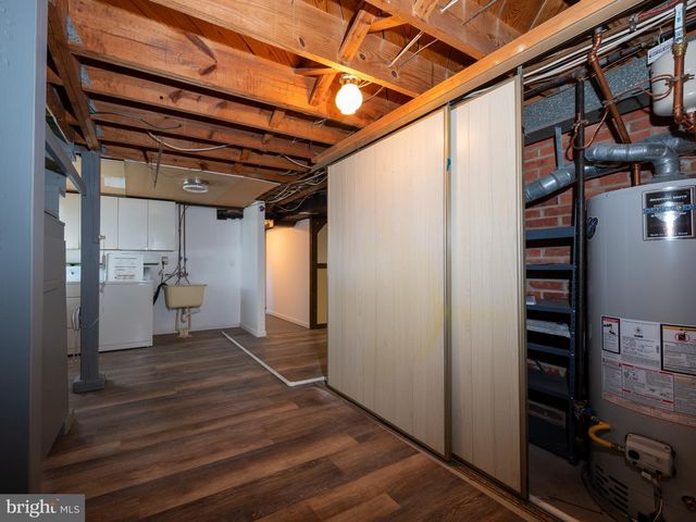 6108 EVERGLADES DR, Alexandria, VA 22312