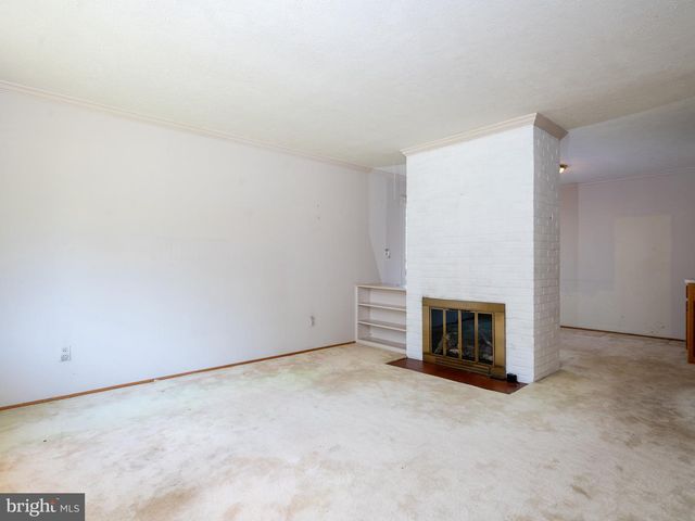 6108 EVERGLADES DR, Alexandria, VA 22312