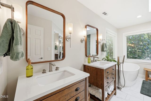 3201 Fox Terrace Drive, Apex, NC 27502
