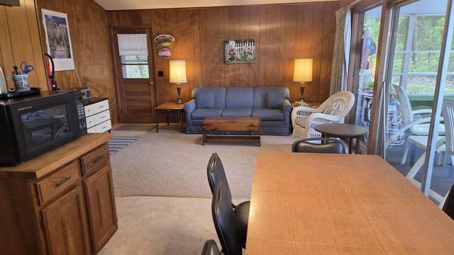 284 S Parker Lake Road, Oxford, WI 53952