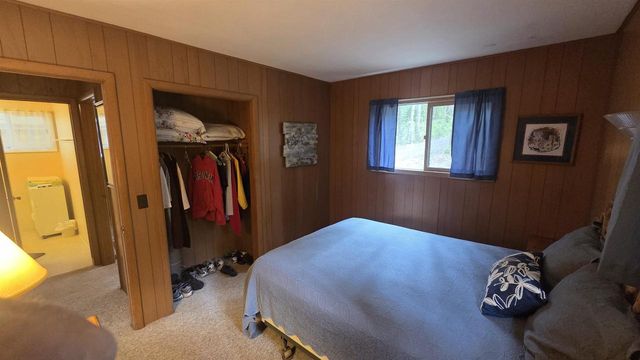 284 S Parker Lake Road, Oxford, WI 53952