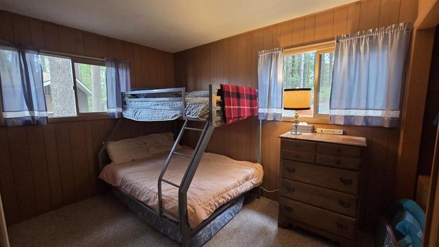 284 S Parker Lake Road, Oxford, WI 53952