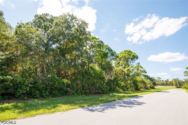 175 Sesame RD E, Rotonda West, FL 33947