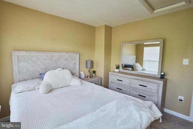 21760 GOOSE CROSS TER, Ashburn, VA 20147