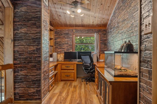 38614 Angel Oaks Drive, Magnolia, TX 77355